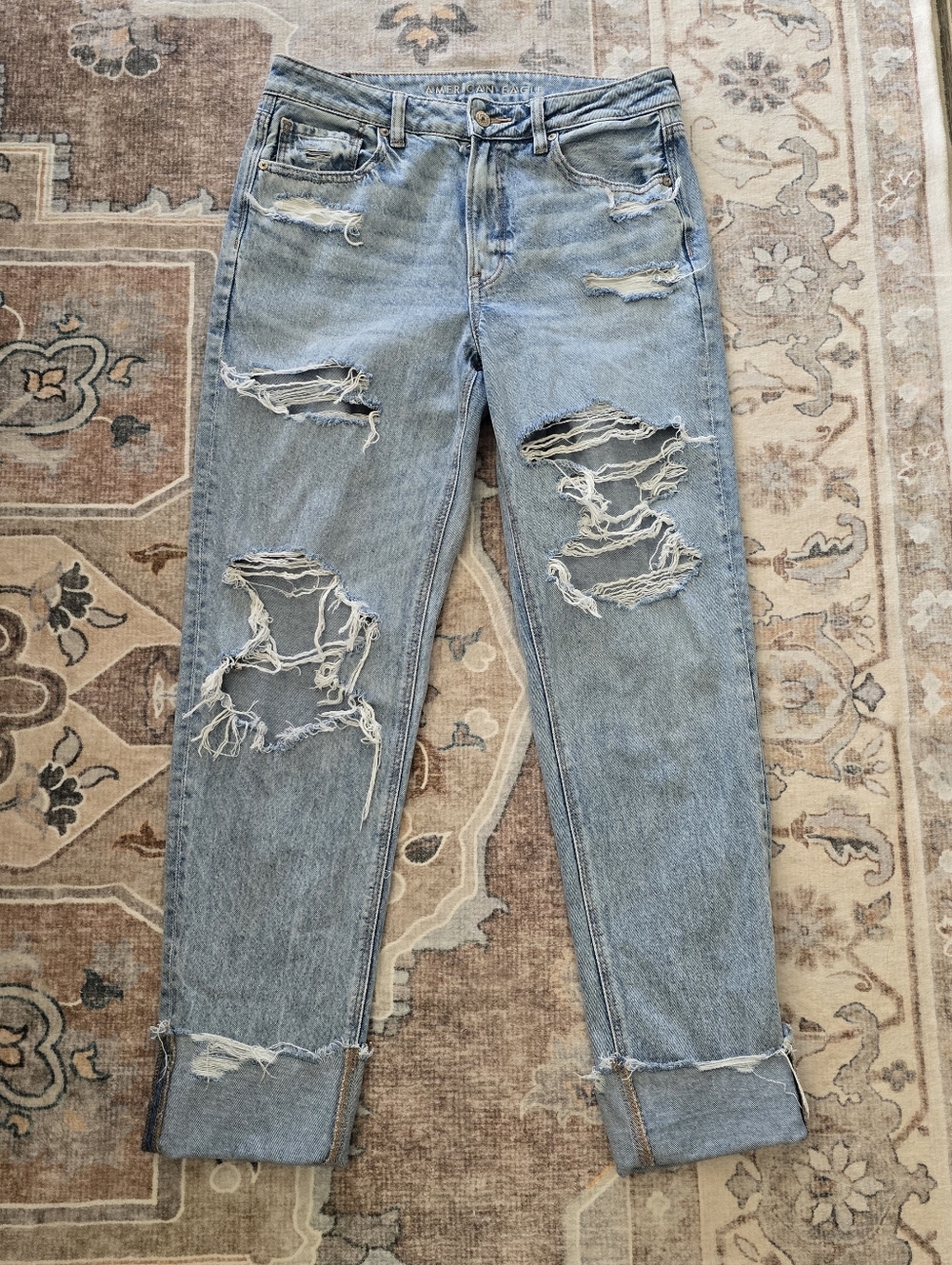 AE Strigid Mom Jean